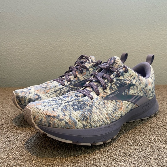 Brooks Revel 5 Womes 8.5 B Shoes Running Walking Purple Tie Dye Gym 1203611B164 - Picture 1 of 14
